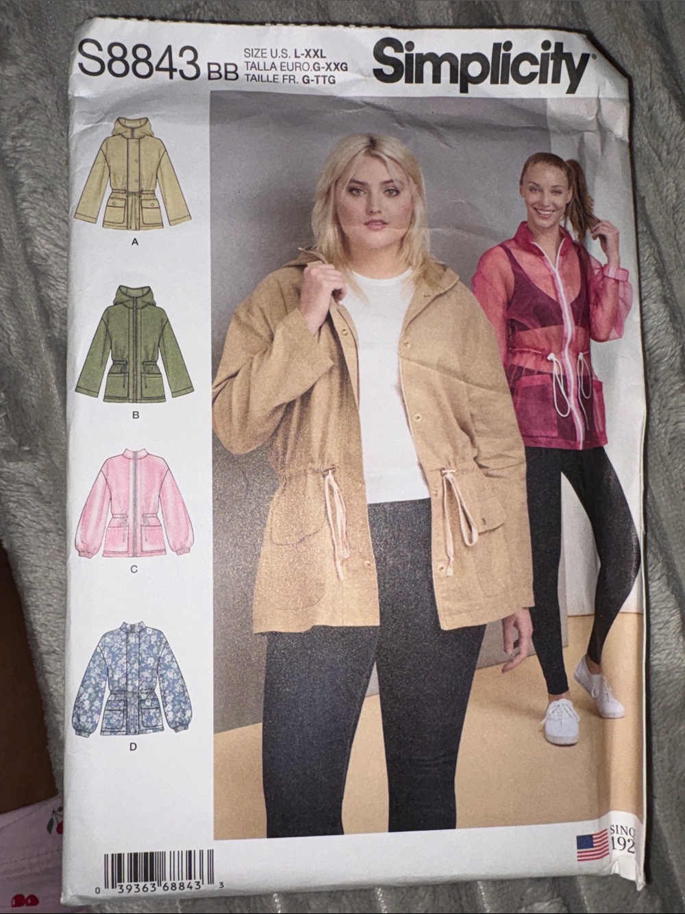 Simplicity S8843 Women's Hooded Anorak Jacket